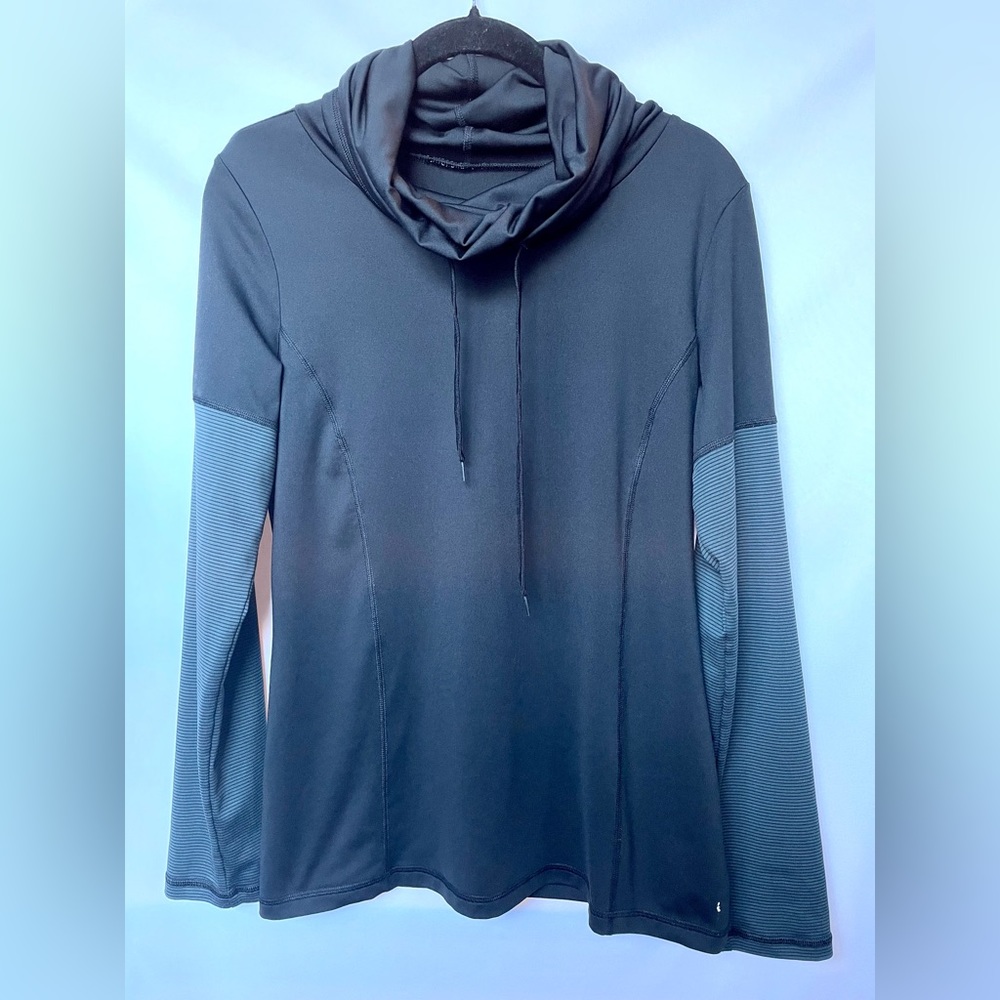Cowlneck athletic top